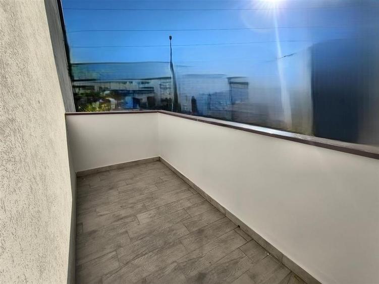 Apartament cu 2 camere decomandat în Turnișor