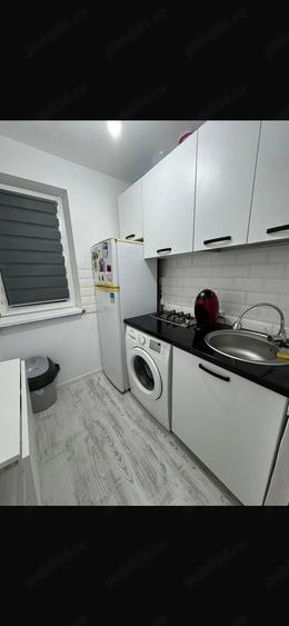 Apartament cu 2 camere semidecomandat, mobilat în Valea Rosie