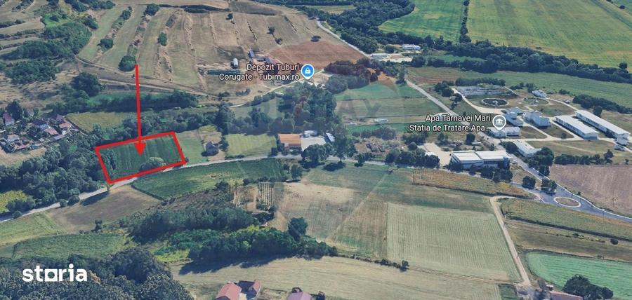 Teren de 8600 mp, în Central