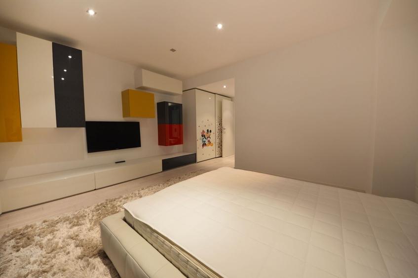 Apartament cu 3 camere decomandat, mobilat în Herăstrău