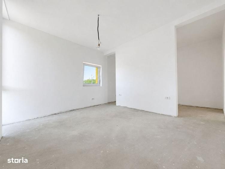 Casă cu 4 camere în Dumbrăvița