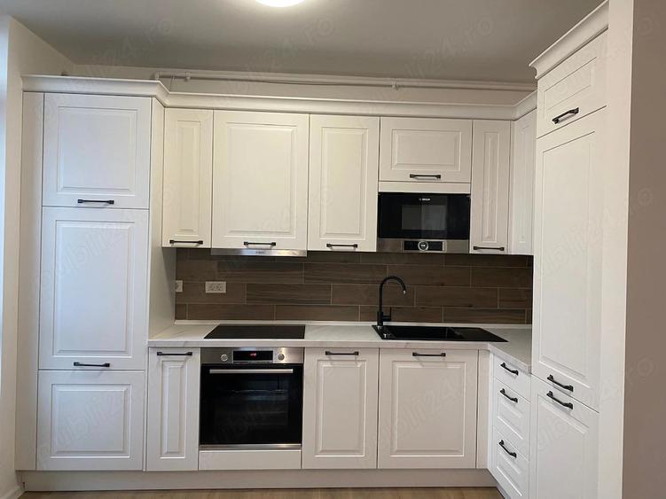 Apartament cu 3 camere decomandat în Circumvalațiunii