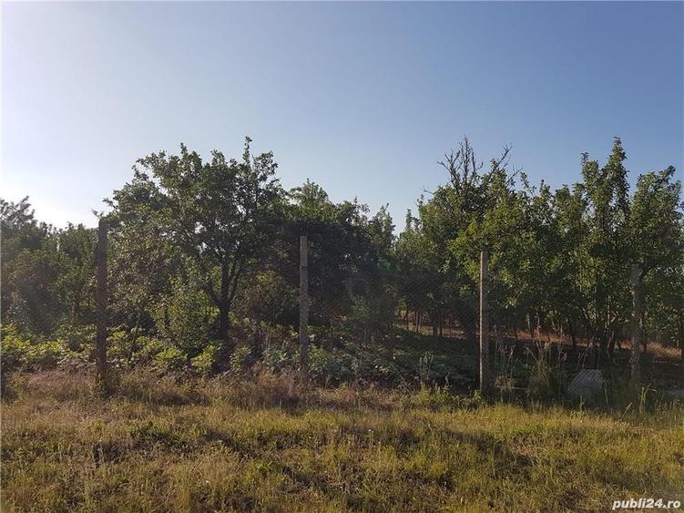 Teren de 1300 mp, în Mihăești