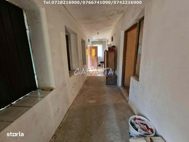 Casă cu 3 camere în Sănătești