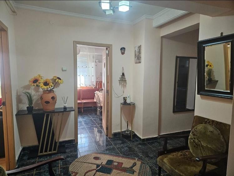 Apartament cu 3 camere decomandat în Ultracentral