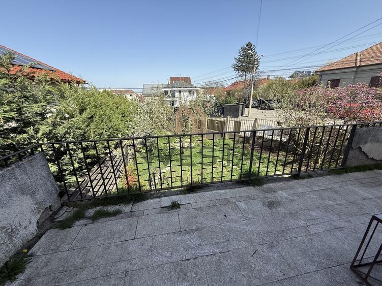 Duplex cu 3 camere cu Canalizare în Andrei Mureșanu