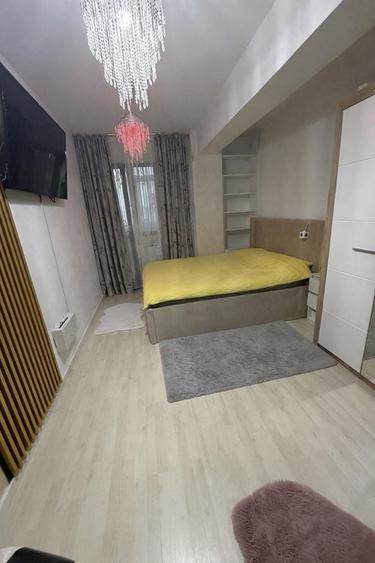 Apartament cu 2 camere semidecomandat în Iași