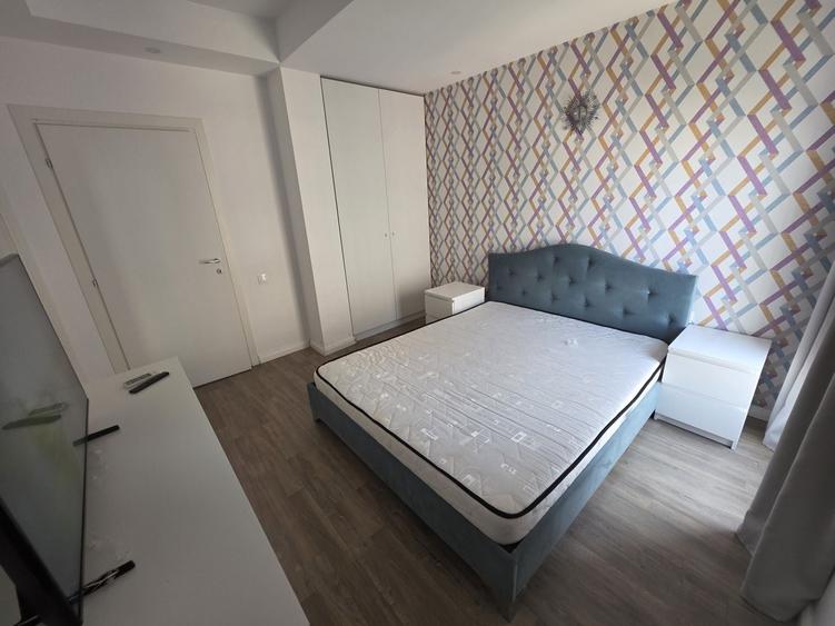 Apartament cu 3 camere semidecomandat în Ștefăneștii de Jos