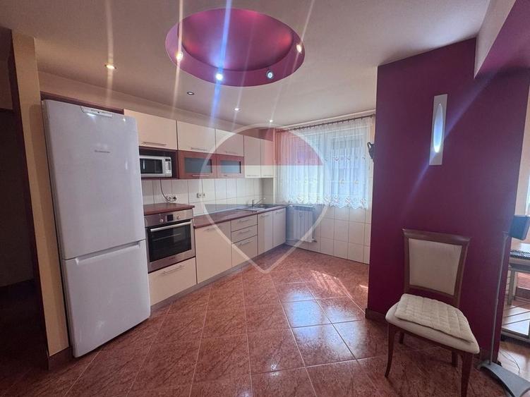 Apartament cu 3 camere decomandat, mobilat în Iosia-Nord