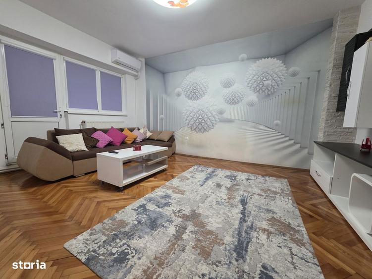 Apartament cu 2 camere decomandat, mobilat în Ultracentral