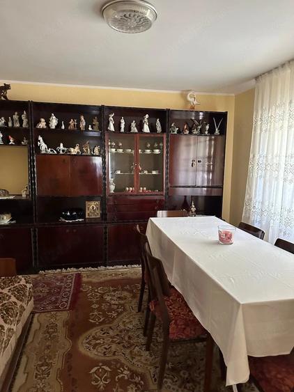Casă cu 2 camere cu Teren 1400 Mp în Moțca