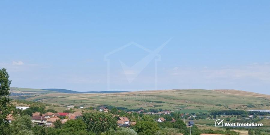 Casă individuală cu 3 camere cu Teren 1801 Mp în Comșești
