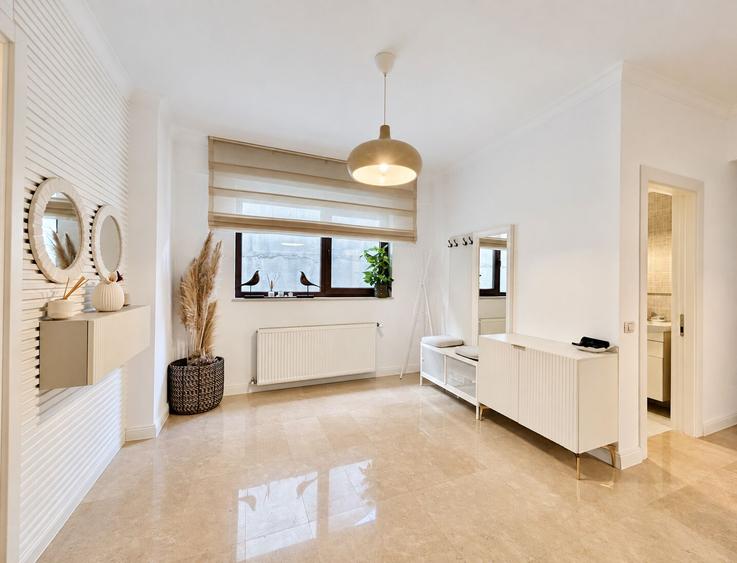 Apartament cu 3 camere în Băneasa