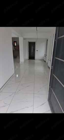 Casă cu 3 camere cu Teren 500 Mp în Parța