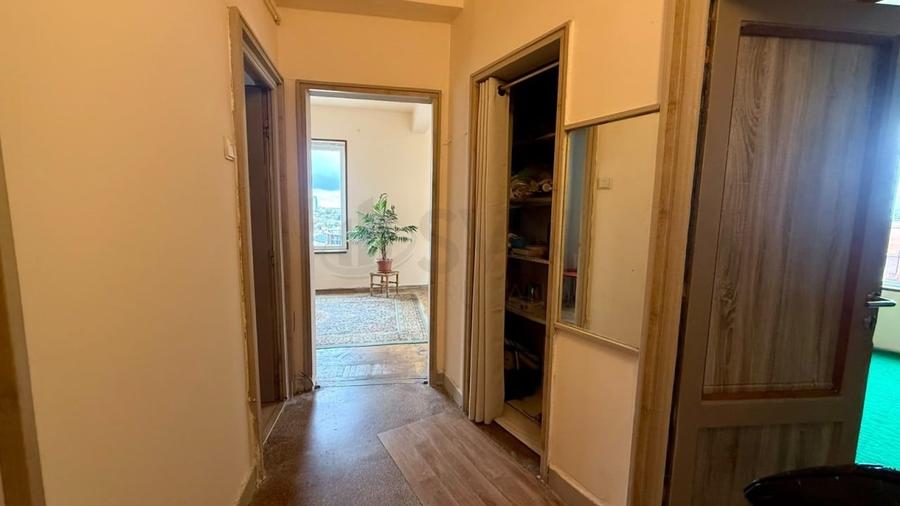 Apartament cu 2 camere decomandat în P-ța Romană