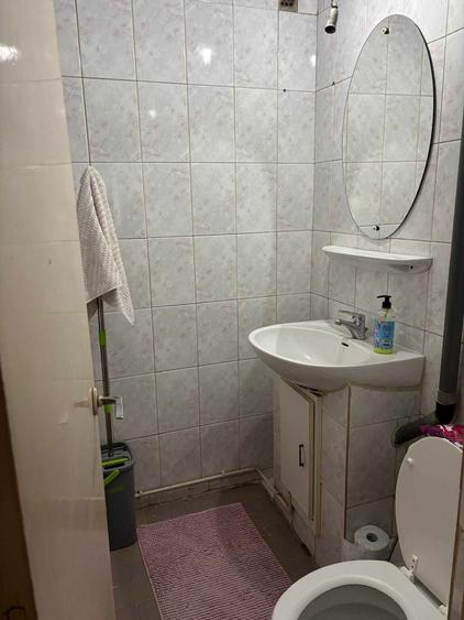 Apartament cu 3 camere decomandat în Mureșeni