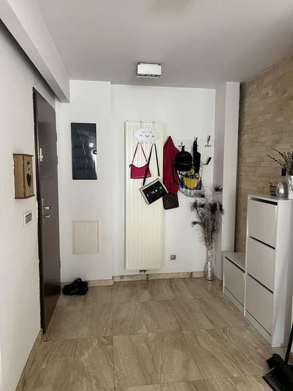 Apartament cu 4 camere decomandat în Central
