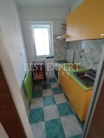 Apartament cu 2 camere decomandat, mobilat în Baba Novac
