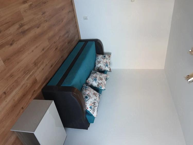 Apartament cu 3 camere semidecomandat în Autogară