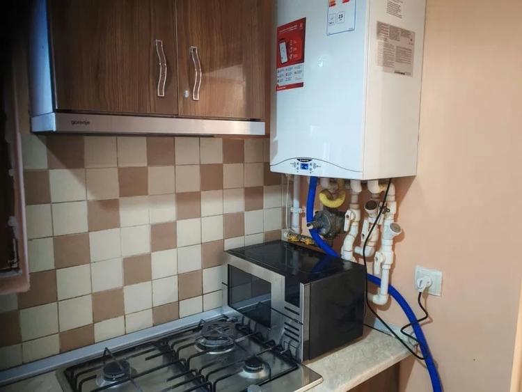 Apartament cu 3 camere decomandat, mobilat în Chitila