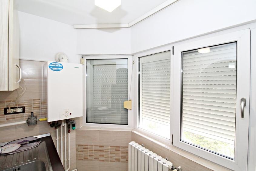 Apartament cu 3 camere decomandat în Inel II