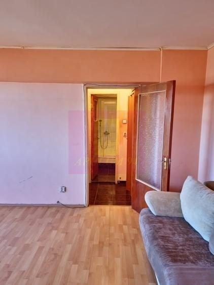 Apartament cu 2 camere semidecomandat în Crângași
