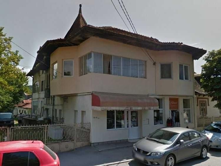 Casă cu 2 camere în Central