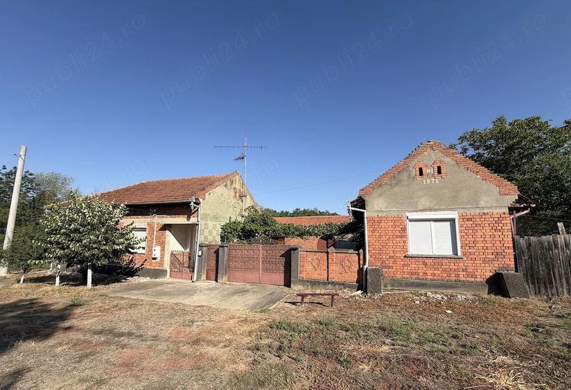 Casă cu Teren 4316 Mp în Cutina