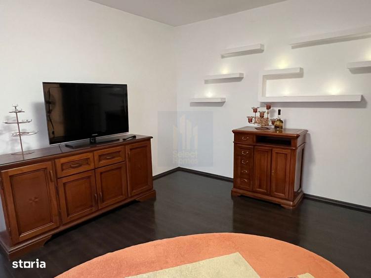 Apartament cu 3 camere decomandat, mobilat în Victoriei