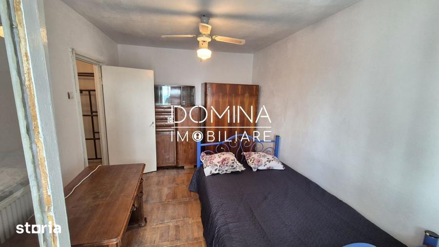 Apartament cu 3 camere semidecomandat, mobilat în Central