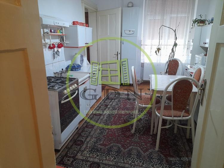 Apartament 2 camere de vanzare la casa  str.Plopului  Fagaras  jud. Brasov - 4