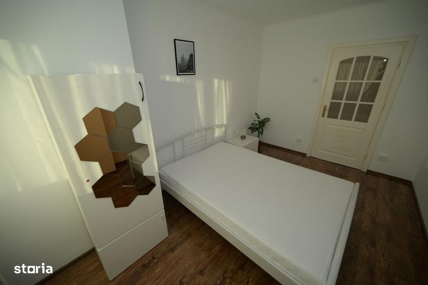 Apartament cu 4 camere decomandat în Faleza Nord