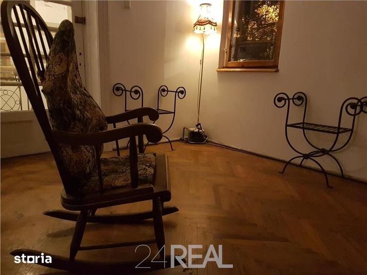 Casă cu 8 camere cu Teren 170 Mp în Timpuri Noi