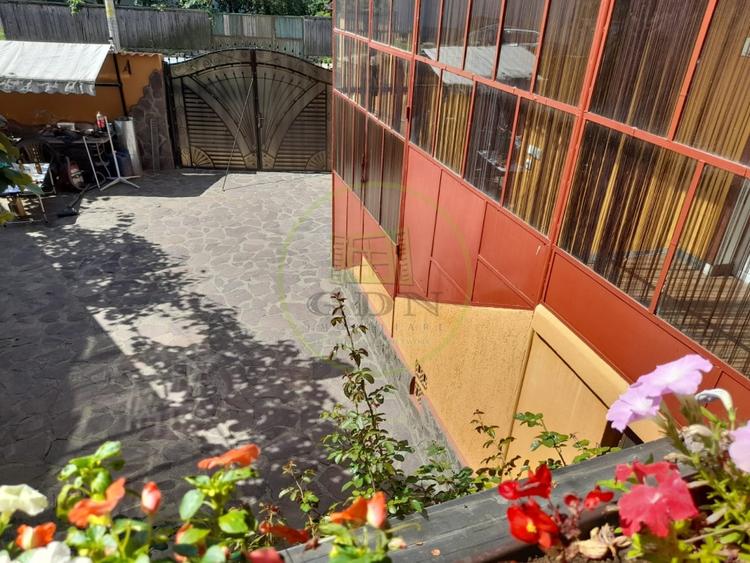 Casă individuală cu 5 camere cu Teren 250 Mp în Mândra