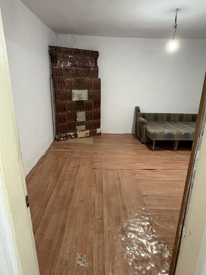 Casă cu 3 camere în Central