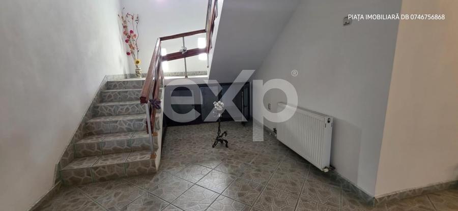 Casă individuală cu 9 camere cu Canalizare în Râncăciov