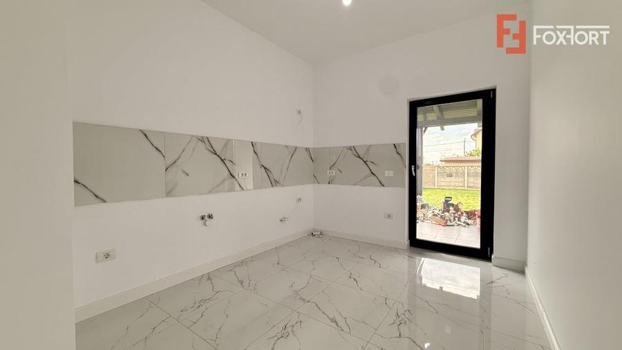 Duplex de vanzare, 3 camere + teren 330 mp, Mosnita Noua - 9
