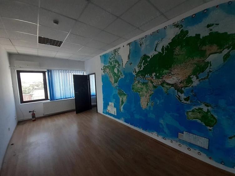Spațiu comercial, de 583 mp, în Titan