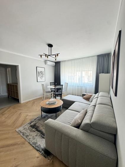 Apartament cu 2 camere semidecomandat în Central