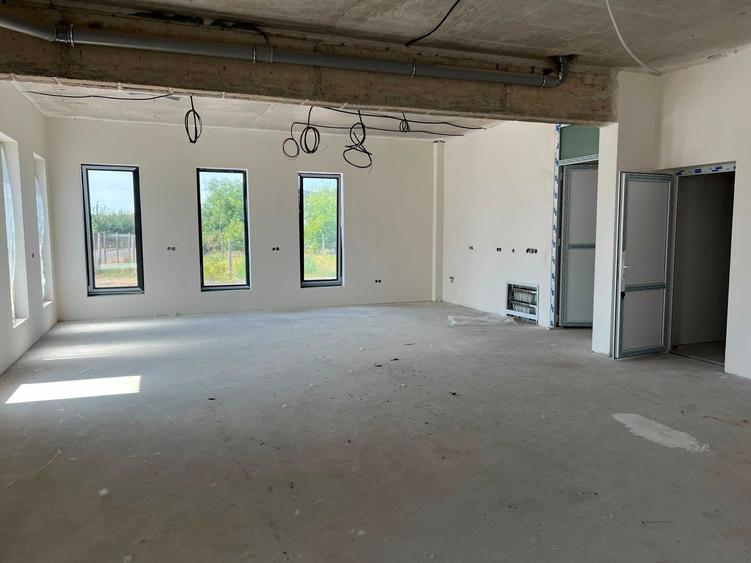 Spațiu comercial, de 178 mp, în Central