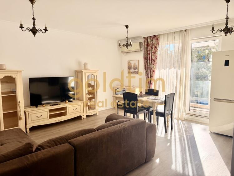 Apartament cu 3 camere decomandat, mobilat în Iancu Nicolae