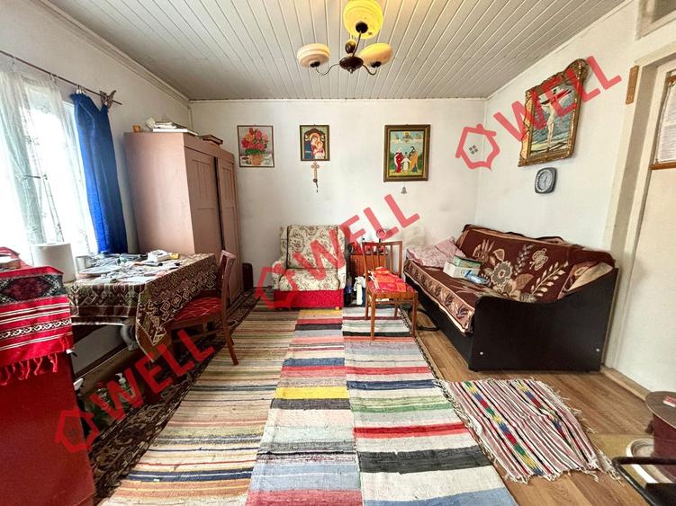 Casă cu 2 camere cu Teren 806 Mp în Vâlcele