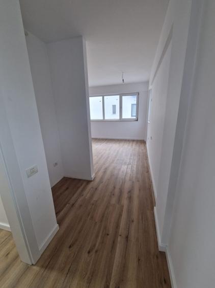 Apartament cu 2 camere semidecomandat în Clăbucet