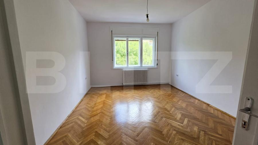 Apartament cu 3 camere decomandat în Iosefin