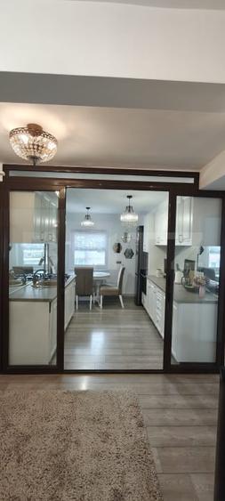 Apartament spațios cu 4 camere, complet mobilat și renovat modern, zonă C.R.Vivu - 3