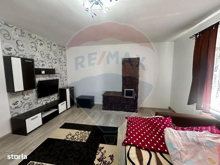 Casă cu 3 camere în Pomi