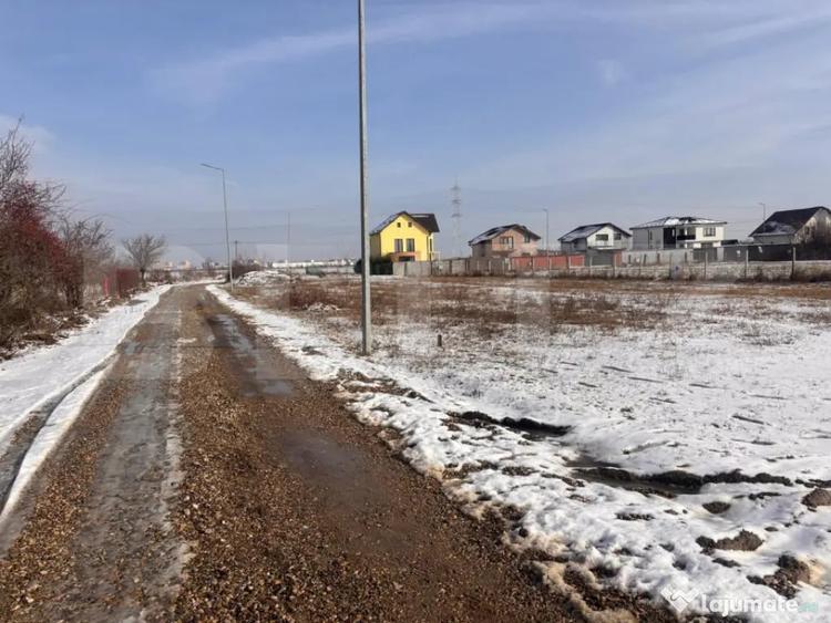 Teren de 447 mp, în Priseaca