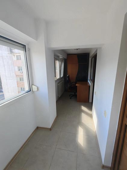 Apartament cu 3 camere decomandat în Ultracentral