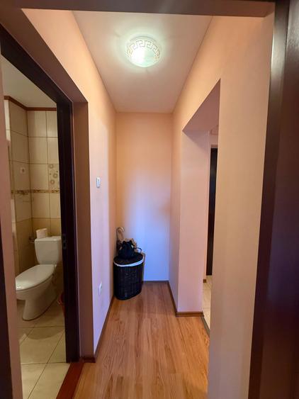 Apartament cu 2 camere decomandat în Liliacului