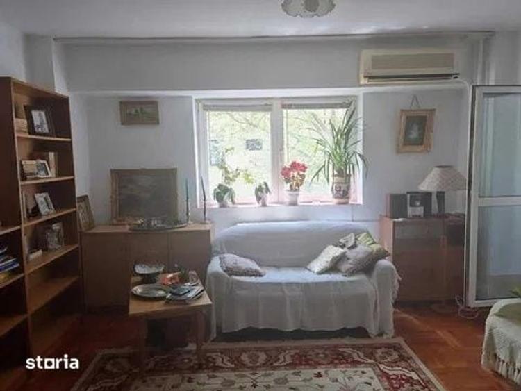 Apartament cu 3 camere decomandat în Centrul Civic